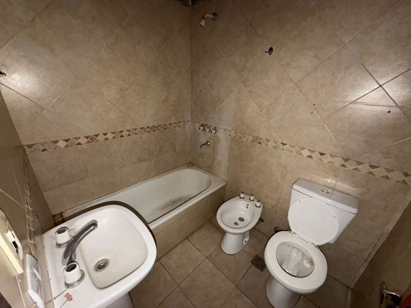 ALQUILER DE CASA EN San Miguel - Muñiz - 19