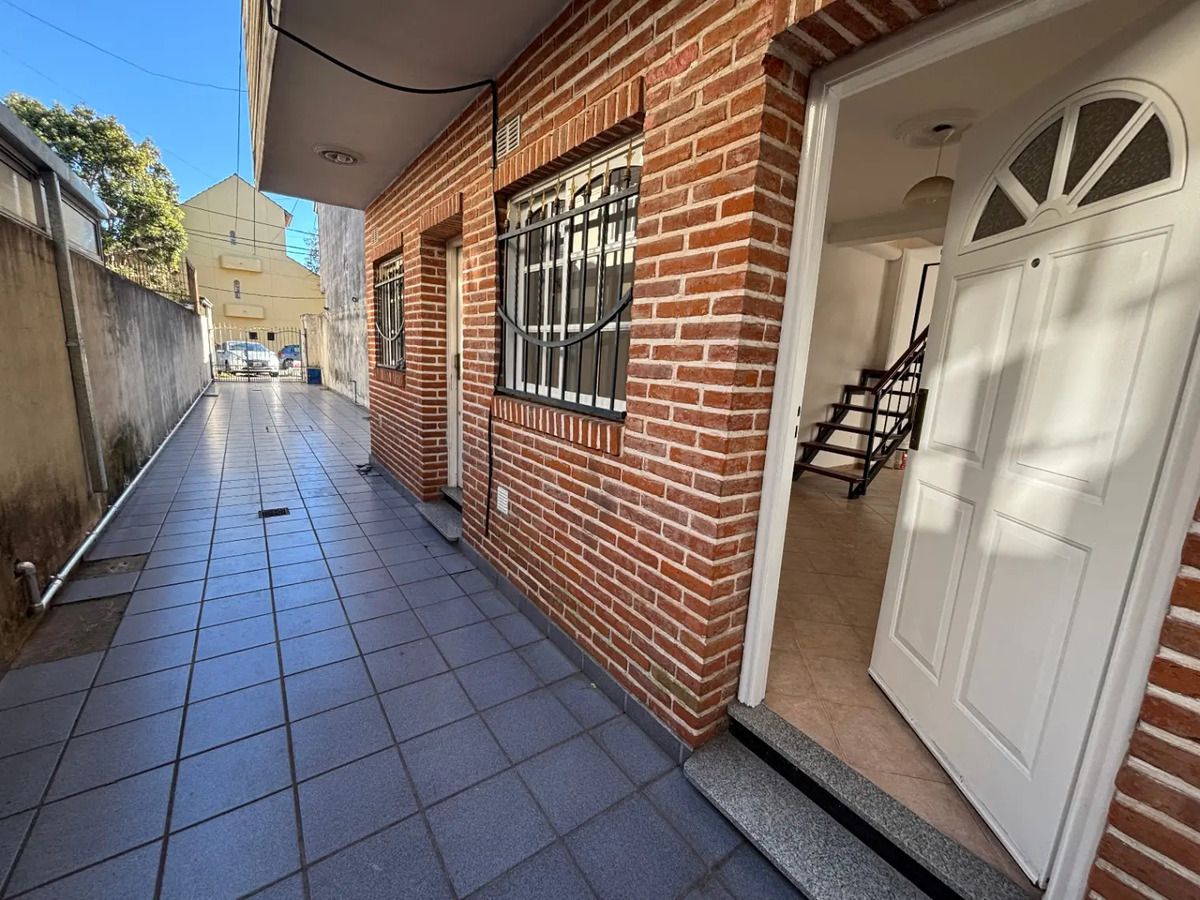 Casa en Pje. Agustín Ma 800