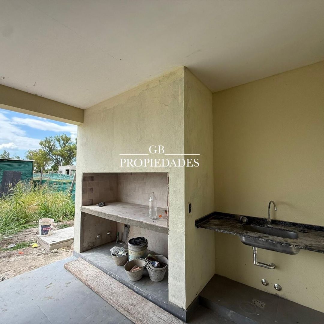 VENTA DE CASA EN Pilar - Santa Sofia - 24
