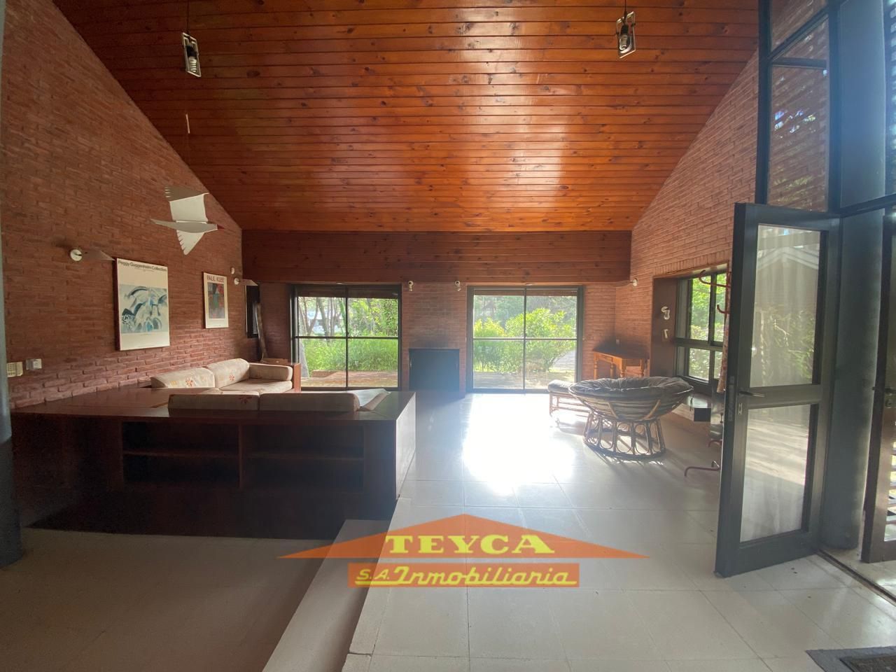 Casa en venta Lasalle 4 ambientes