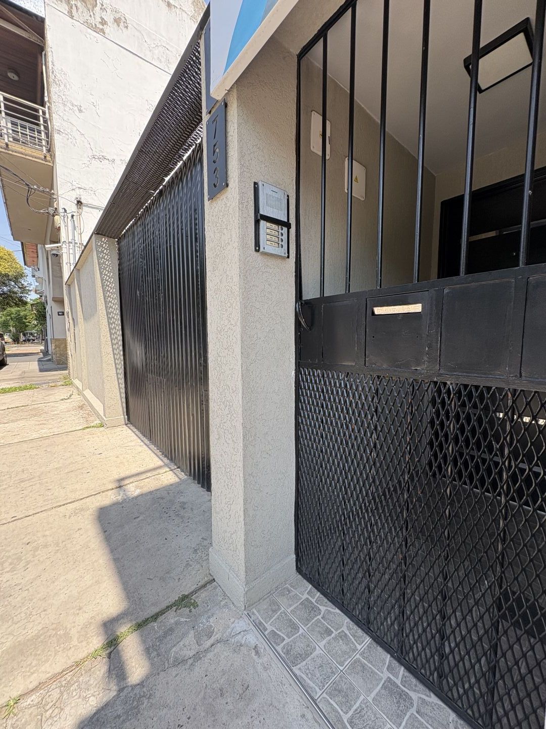 ALQUILER DE DEPARTAMENTO EN Lanús - Gerli - 3