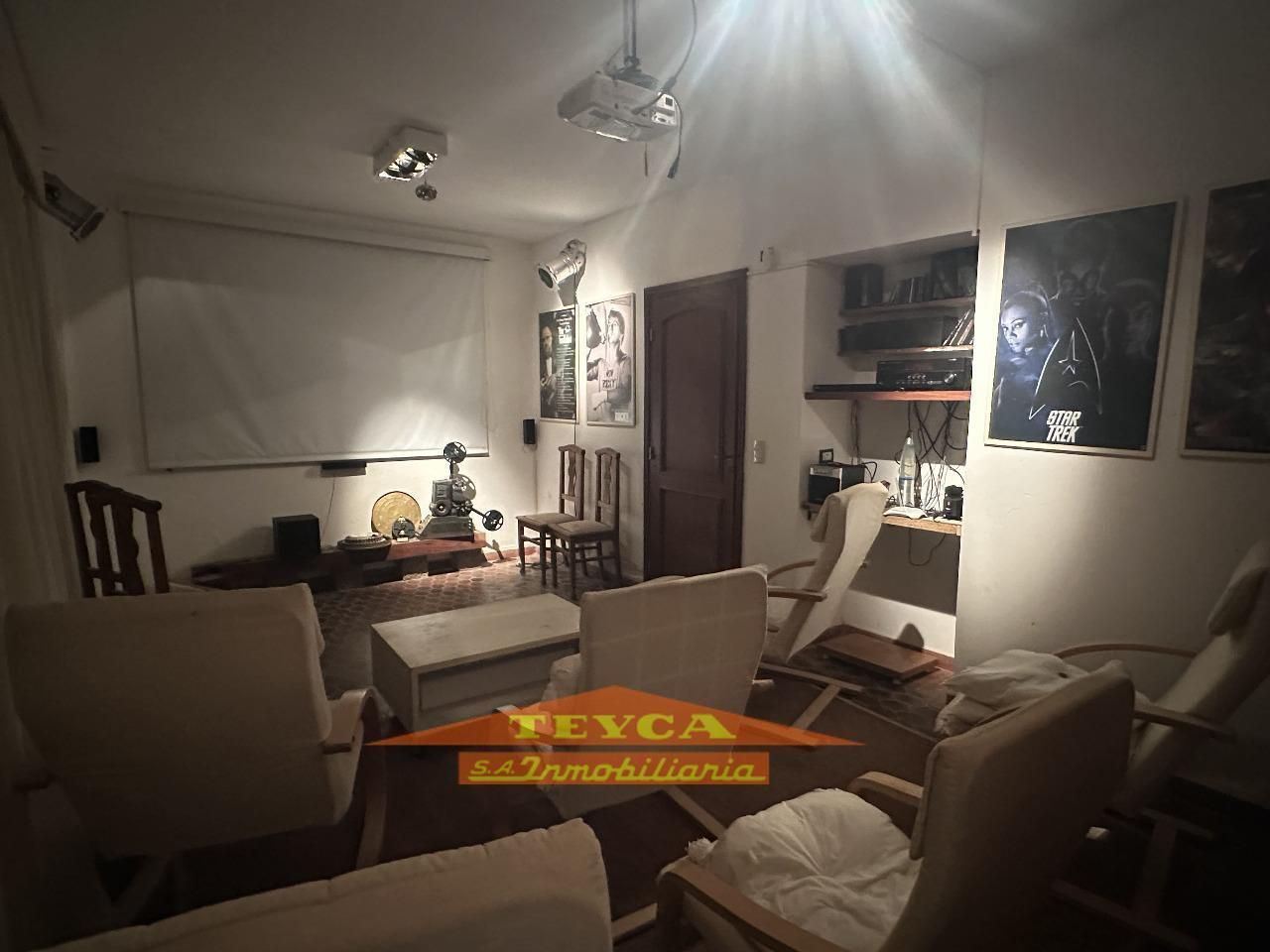 Casa en venta Lasalle 10 ambientes