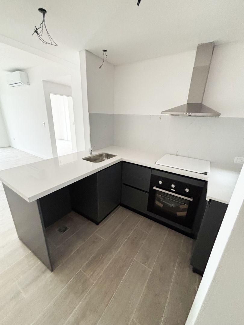 Departamento en Av. Independenci 2500