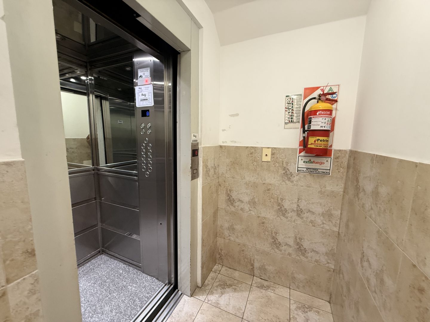 Departamento en Venta en General San Martin, G.B.A. Zona Norte