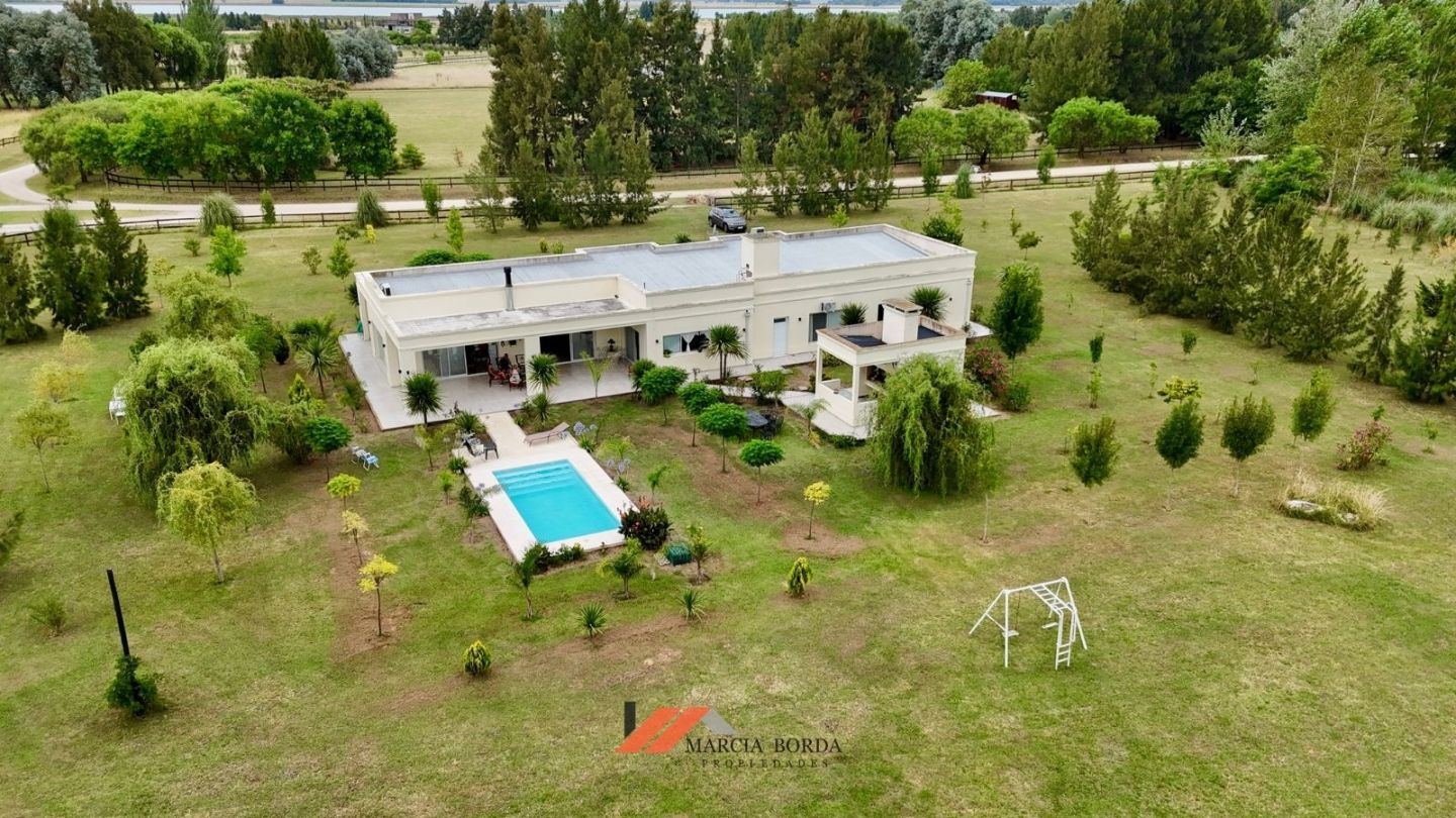 VENTA DE CASA EN Chascomús - Laguna Vitel - 34