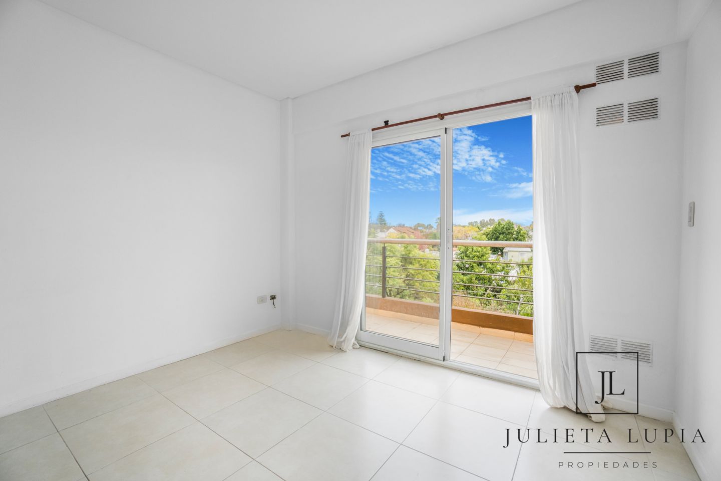 Departamento en Venta en Moron, G.B.A. Zona Oeste