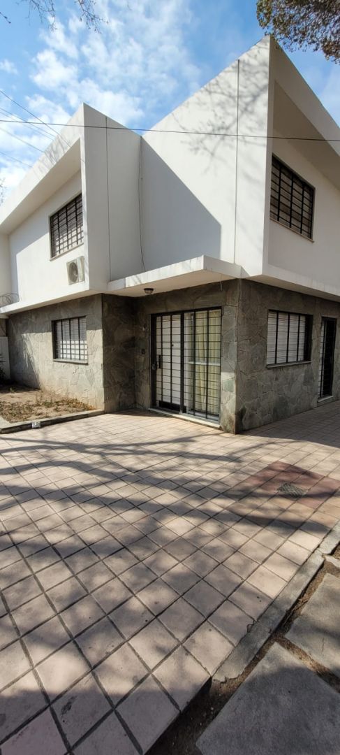 Casa en Alquiler en Godoy Cruz, Mendoza
