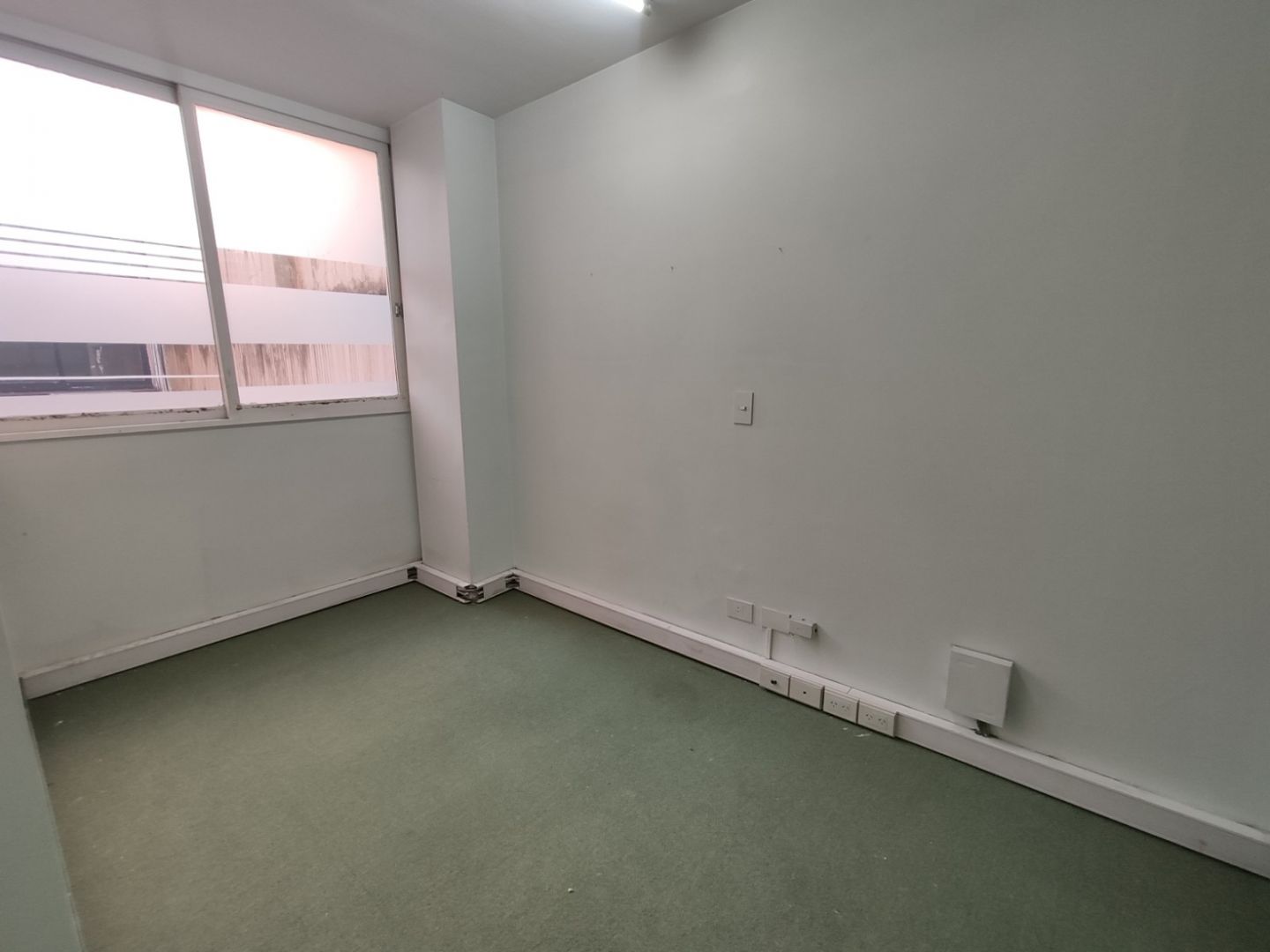 VENTA DE OFICINA EN Capital Federal - Retiro - 8
