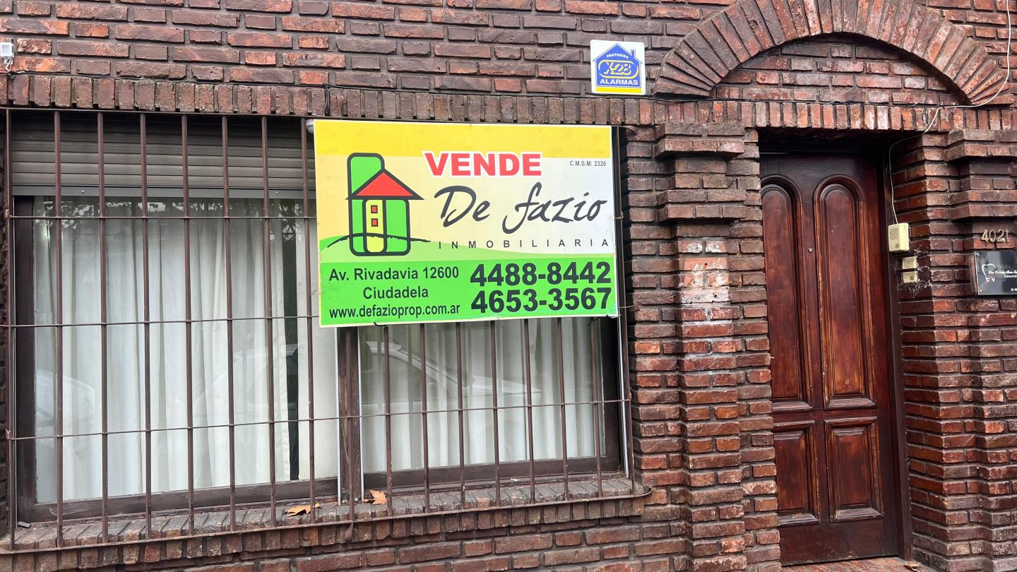 Casa en Caxaraville 4000