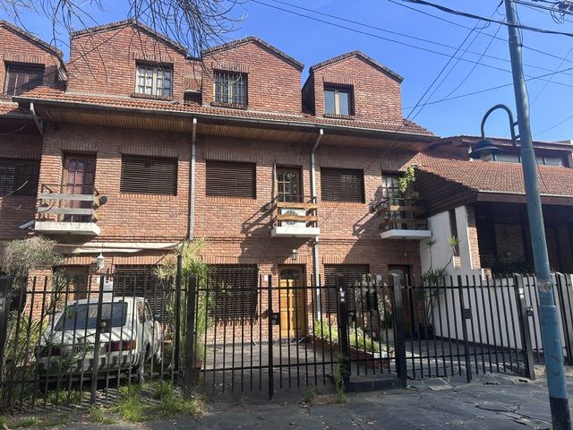 Casa en Jonas Salk 3300