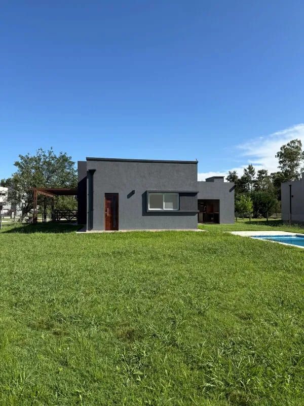VENTA DE CASA EN Presidente Perón - Santo Domingo - 22