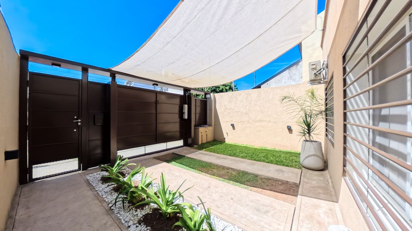 Casa en Venta en General San Martin, G.B.A. Zona Norte