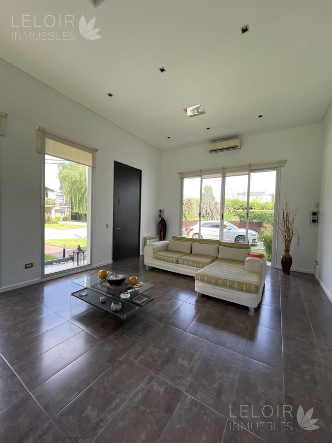 Casa en Venta en Ituzaingo, G.B.A. Zona Oeste