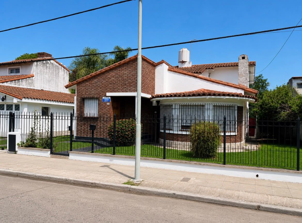 Casa en PAUL GROUSSAC 2600