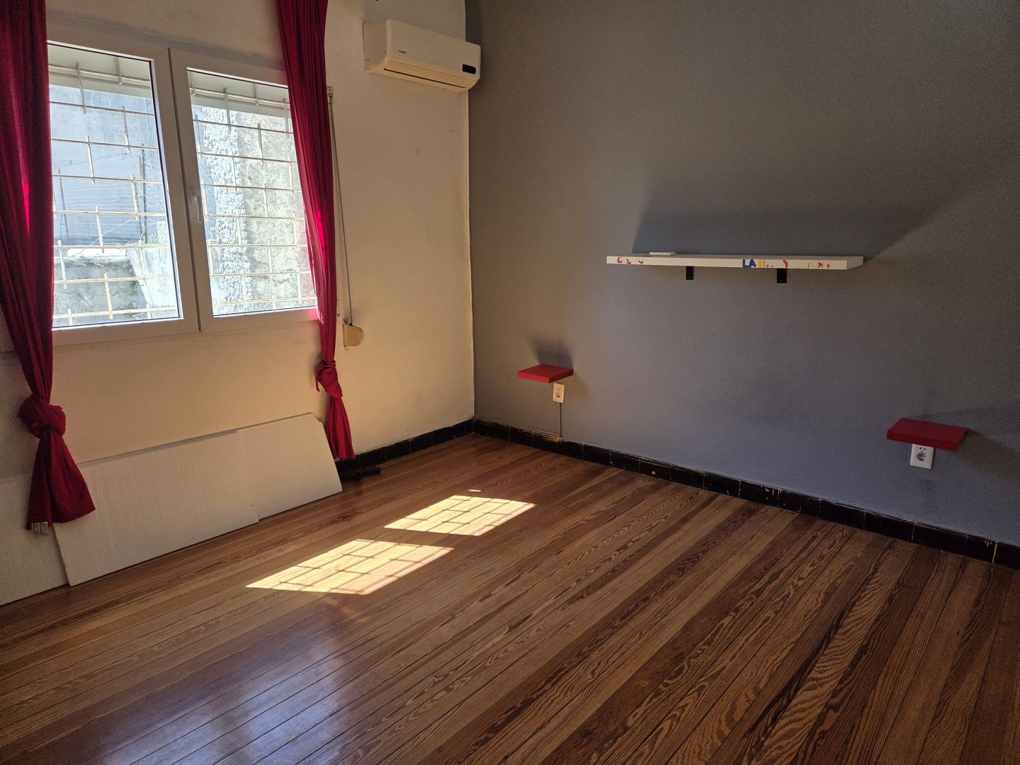 Casa en venta - 3 dormitorios, azotea, Parque Batlle