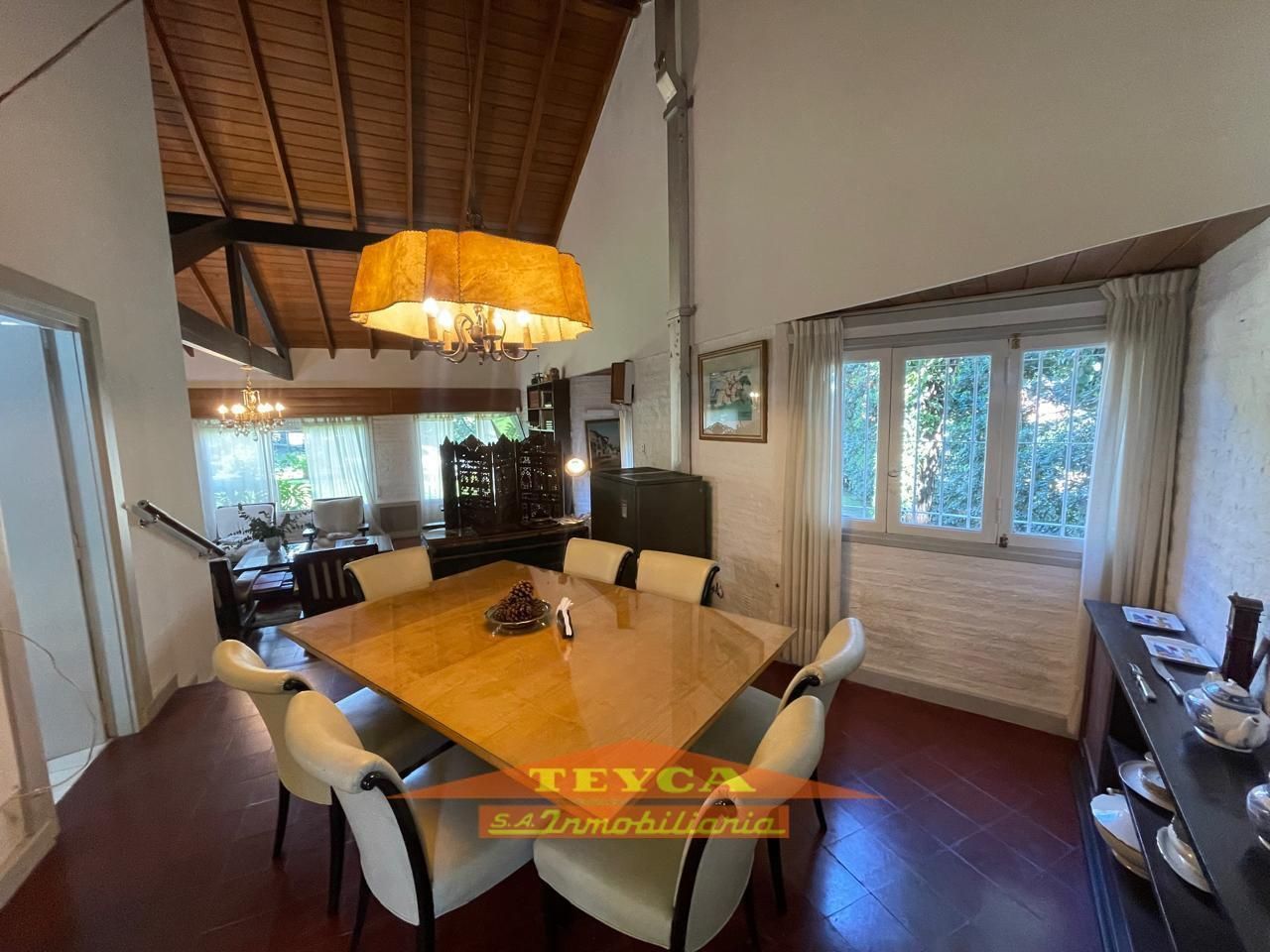 Casa en venta Lasalle 5 ambientes