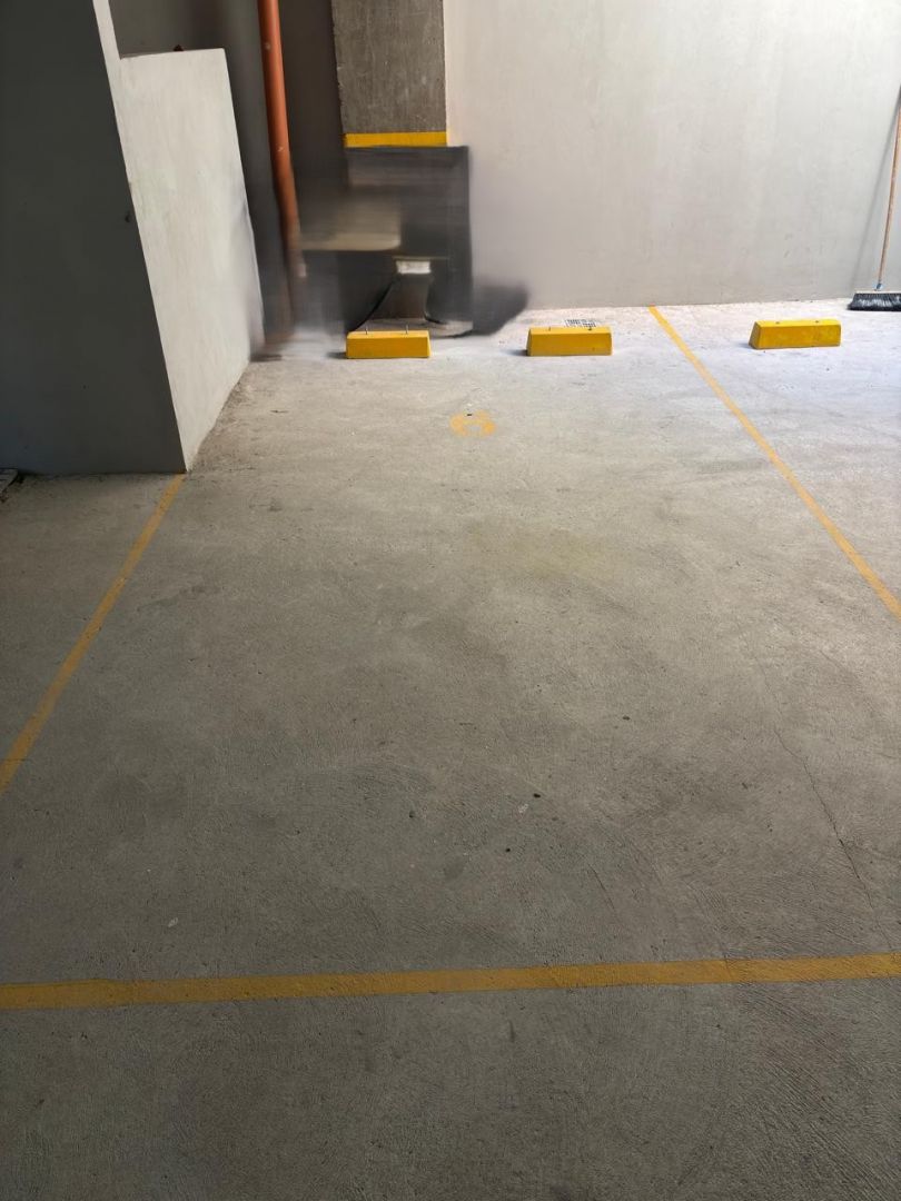 Cochera EN VENTA