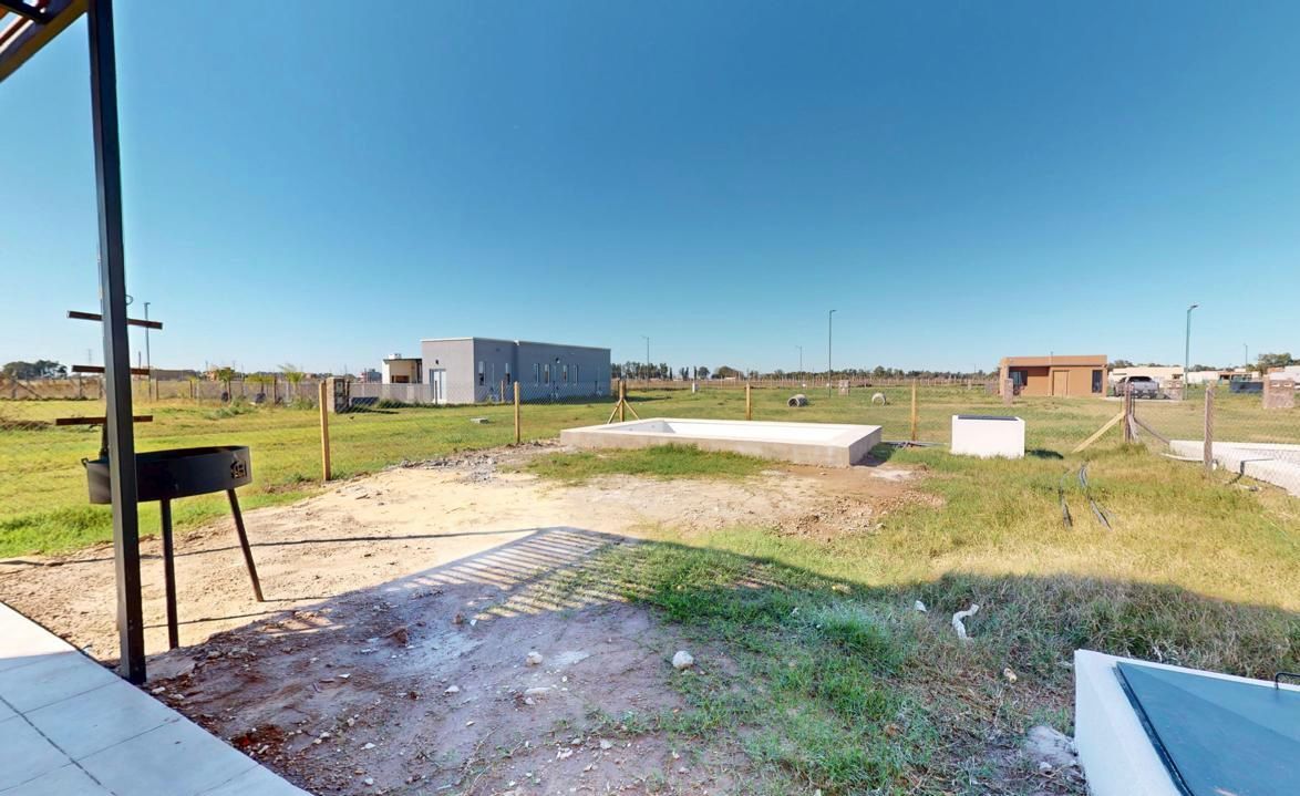 VENTA DE CASA EN Ezeiza - Laguna Azul - 36