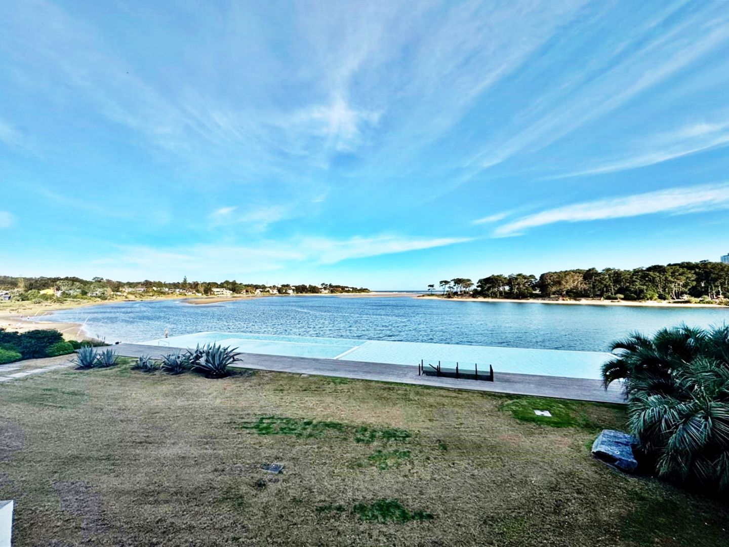 Apartamento en venta La Barra 4 ambientes