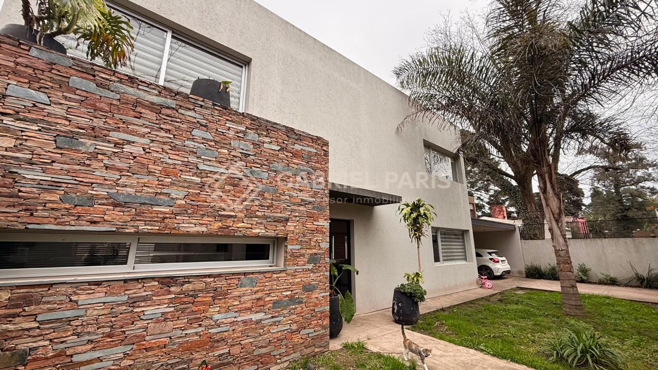 Casa en Emiio Frers 2300