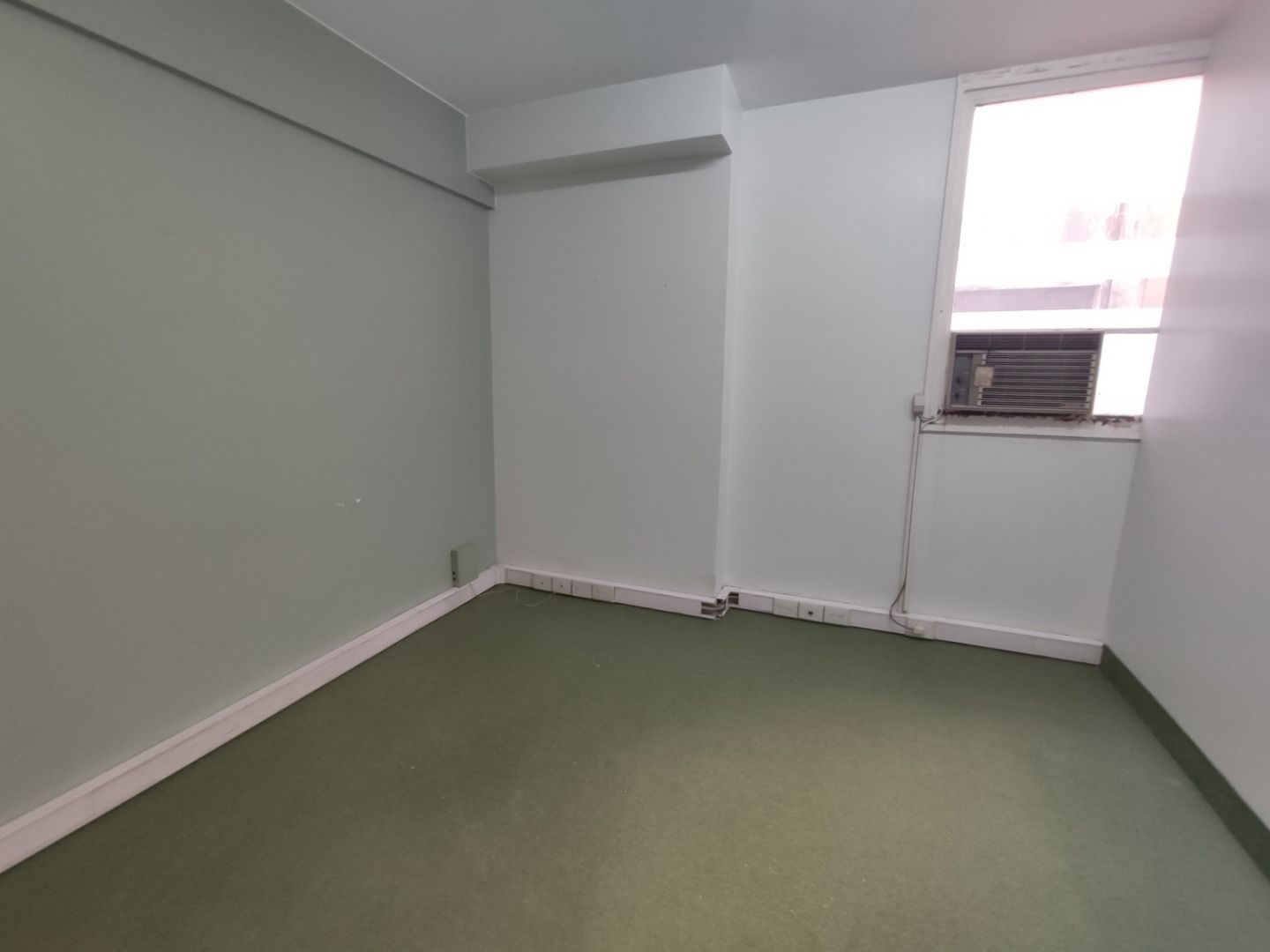VENTA DE OFICINA EN Capital Federal - Retiro - 7