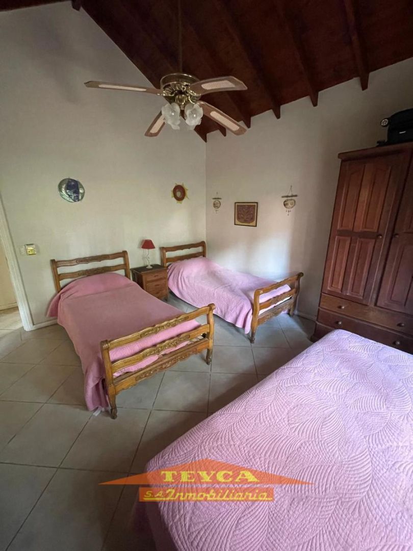 Casa en venta Lasalle 4 ambientes