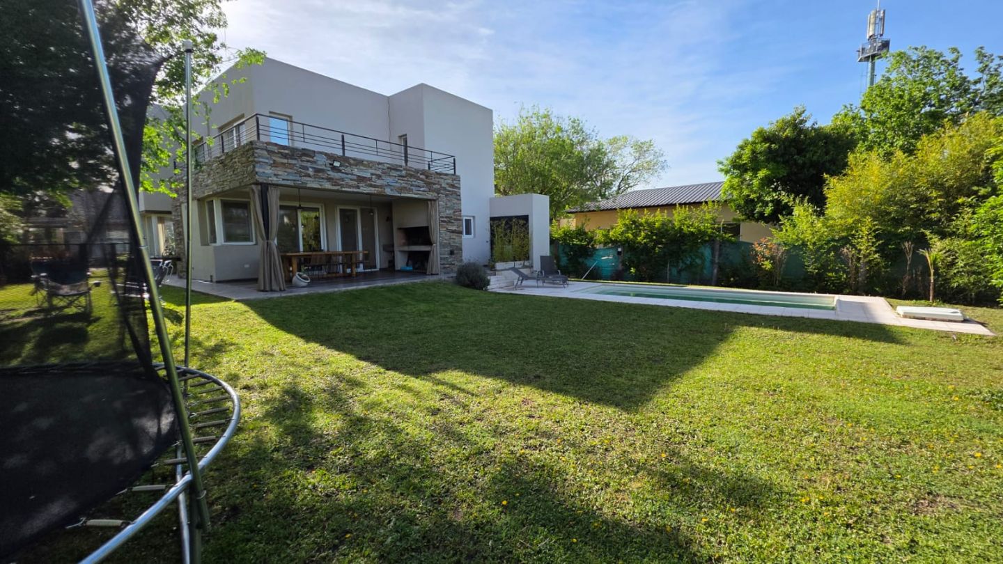 Casa EN VENTA