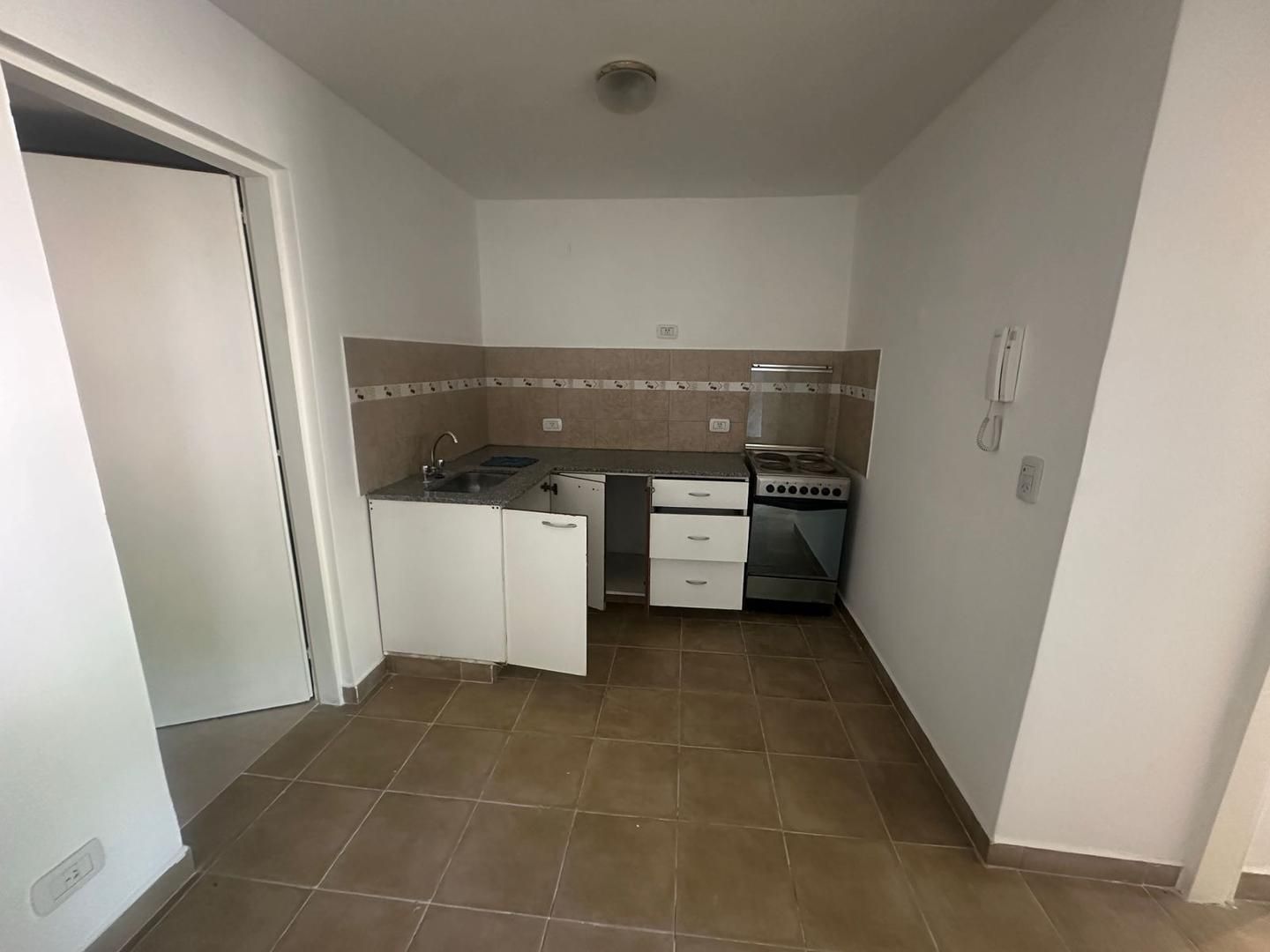 ALQUILER DE DEPARTAMENTO EN José C Paz - José C Paz - 3