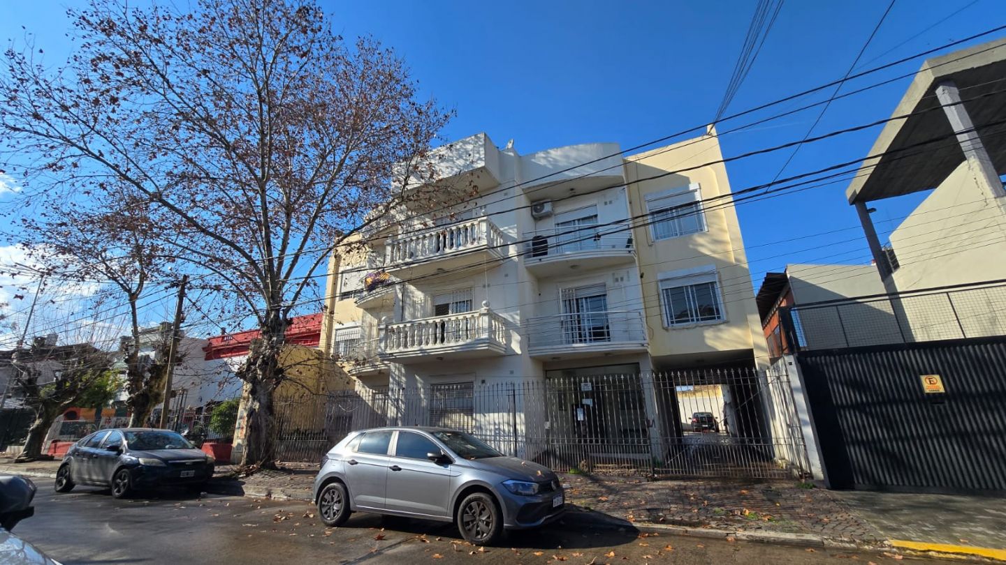 Departamento en Chassaing 400