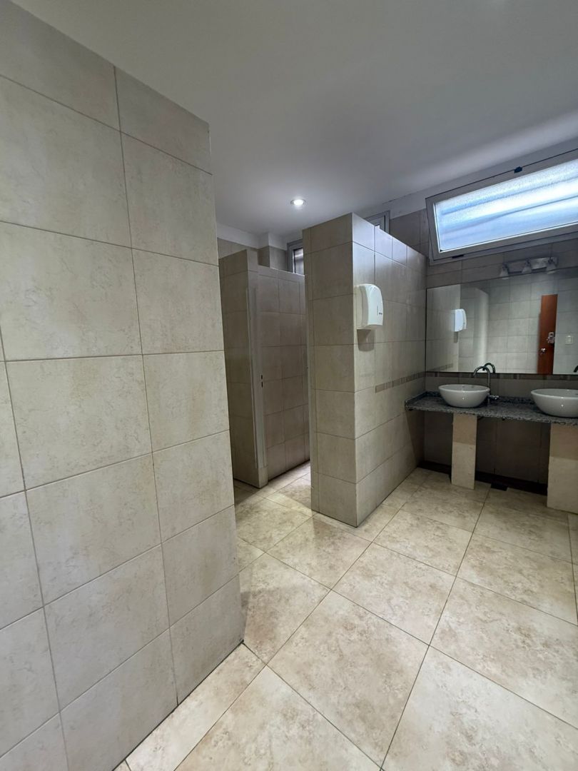 Local Comercial en Alquiler en General San Martin, G.B.A. Zona Norte