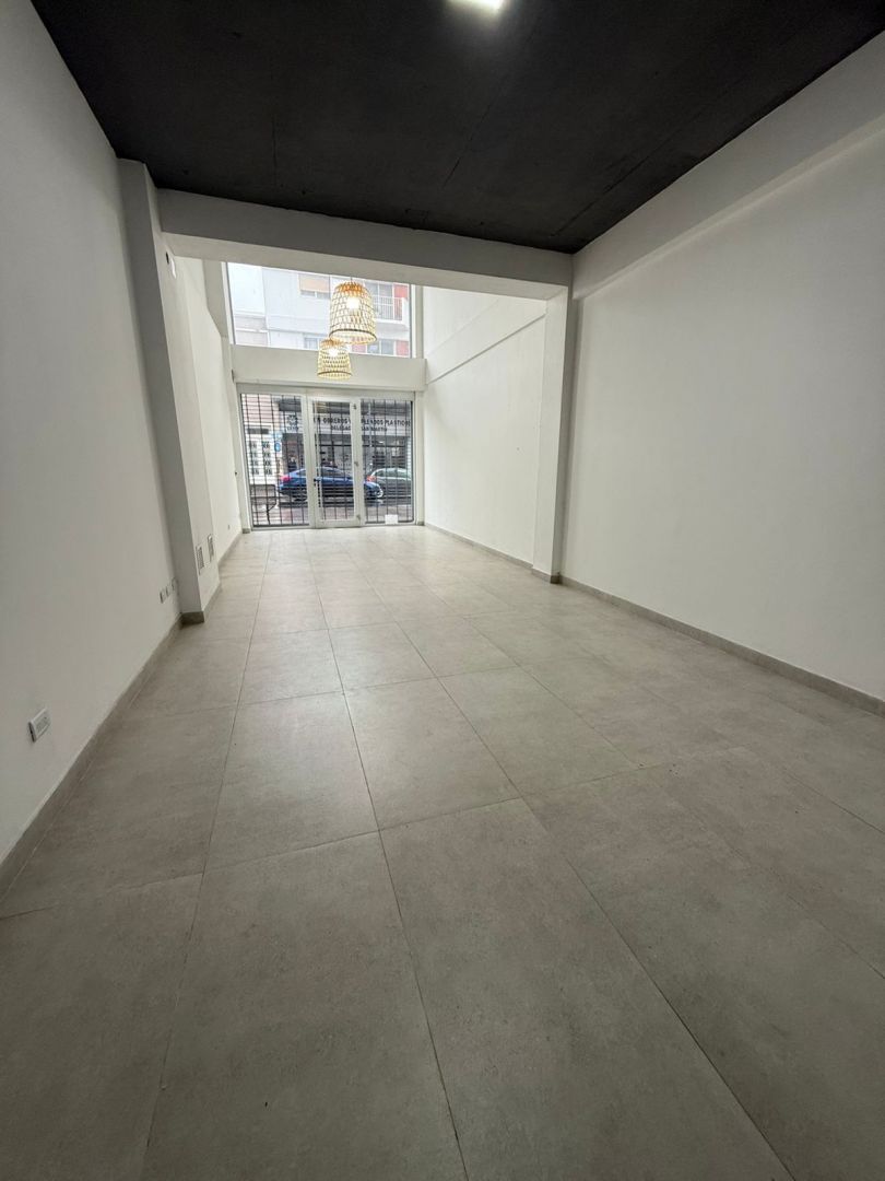 Local Comercial en Alquiler en General San Martin, G.B.A. Zona Norte
