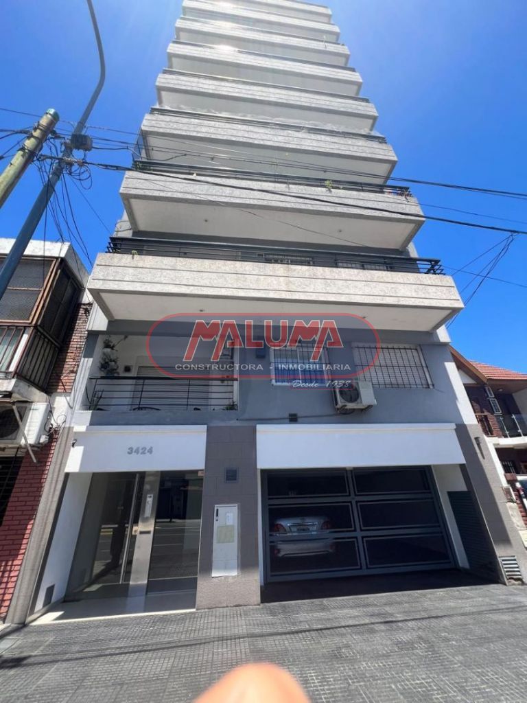 Departamento en Av. Directorio 3400