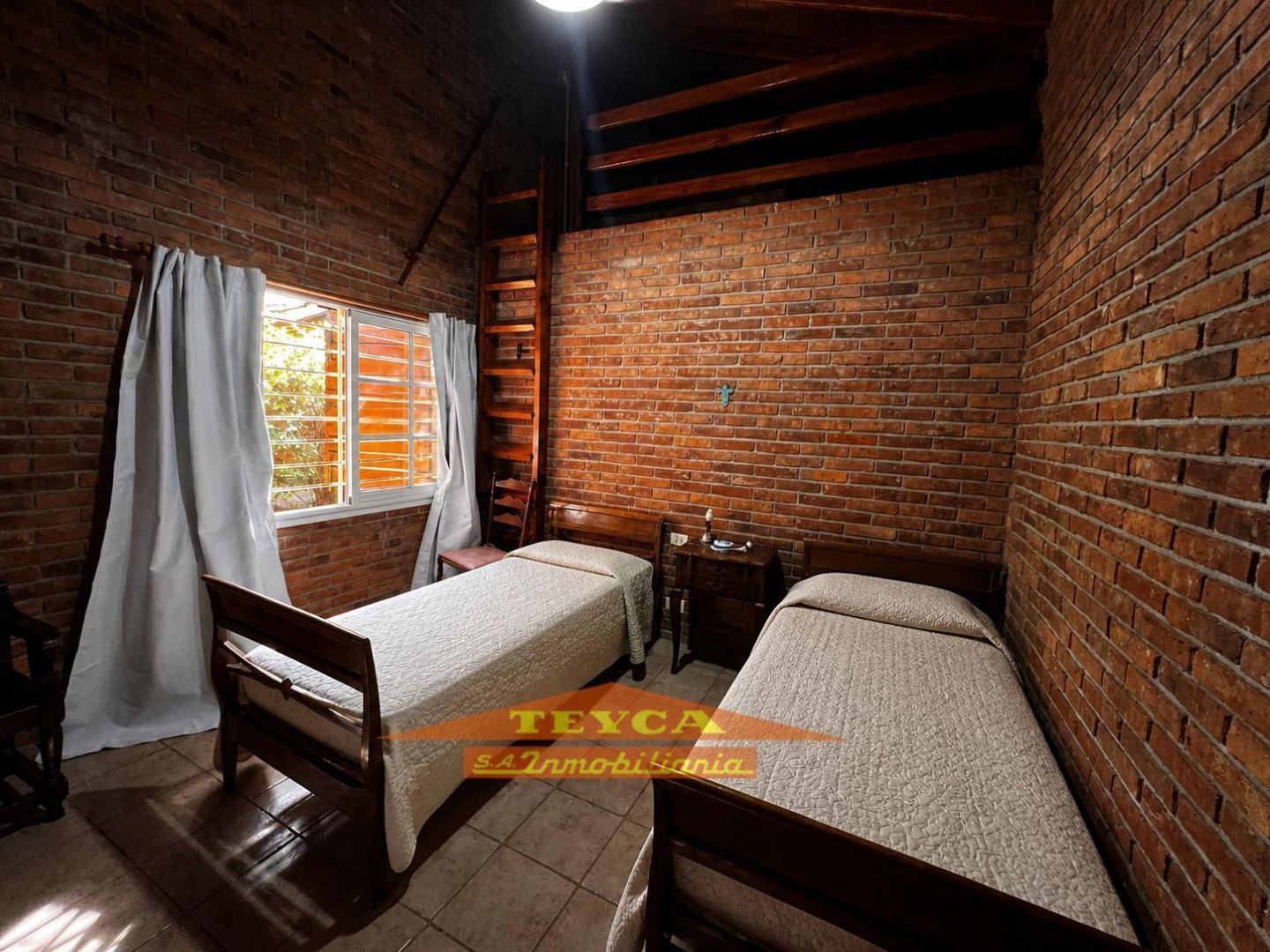 Casa en venta Lasalle 5 ambientes