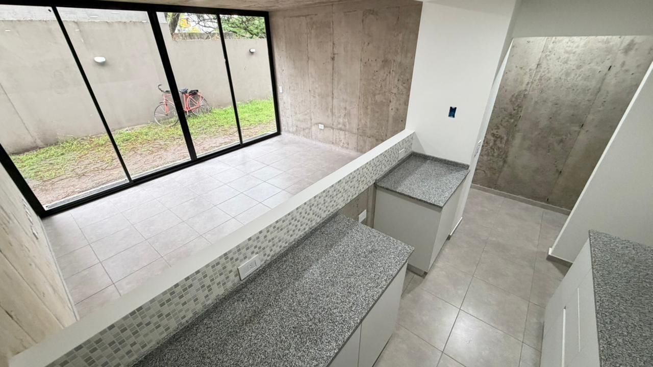 ALQUILER DE CASA EN José C Paz - 9