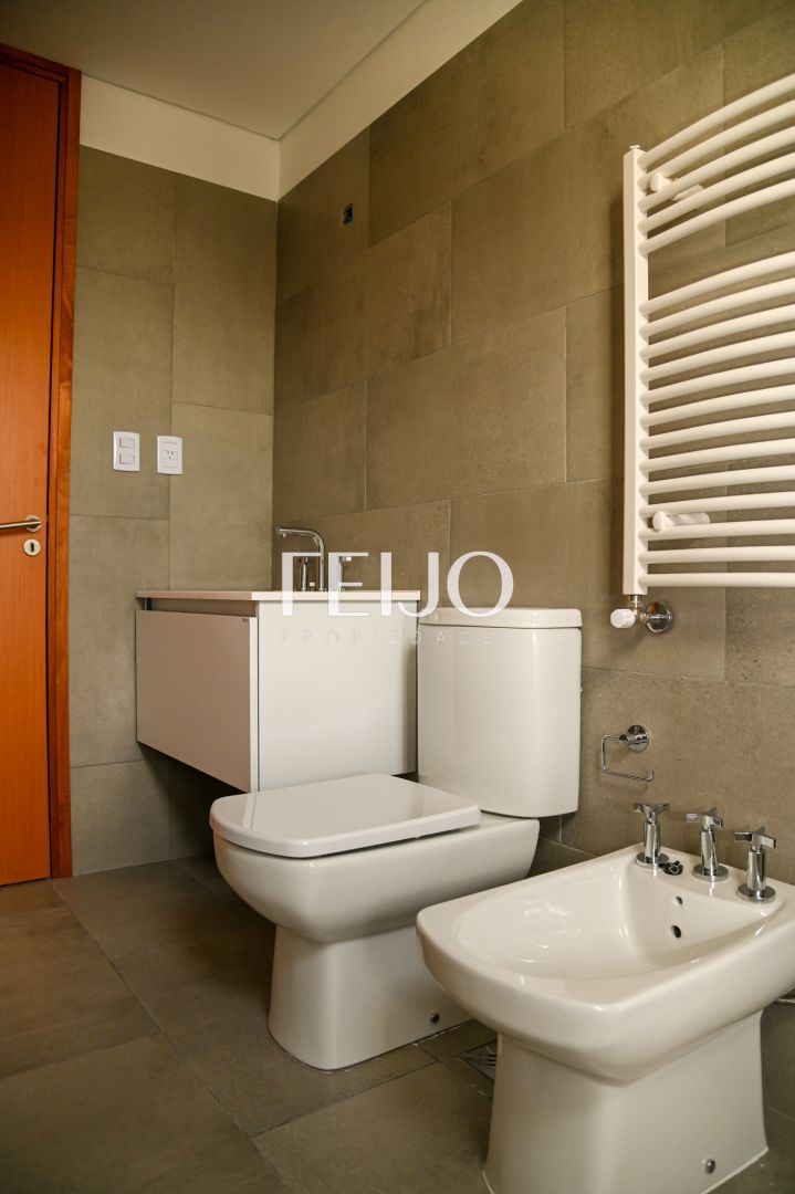 VENTA DE DEPARTAMENTO EN La Plata - City Bell - 34