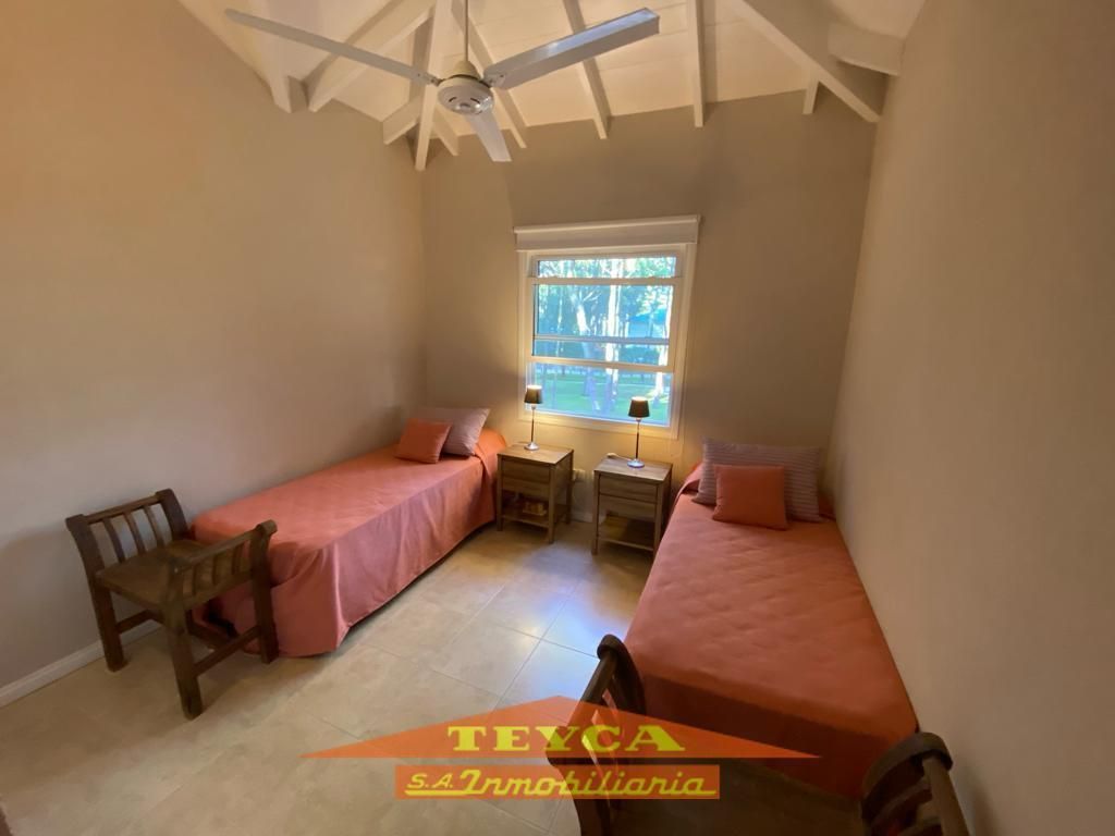 Casa en venta Pinamar Chico 4 ambientes