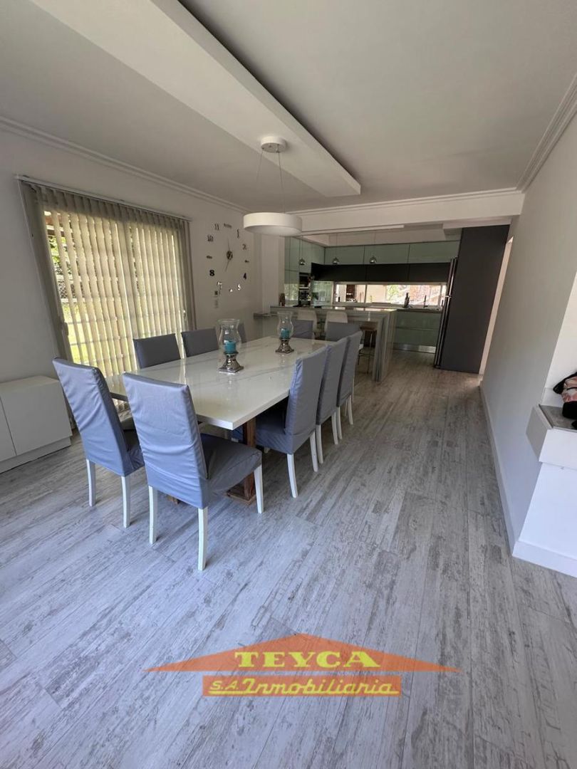 Casa en venta Golf Nuevo 5 ambientes