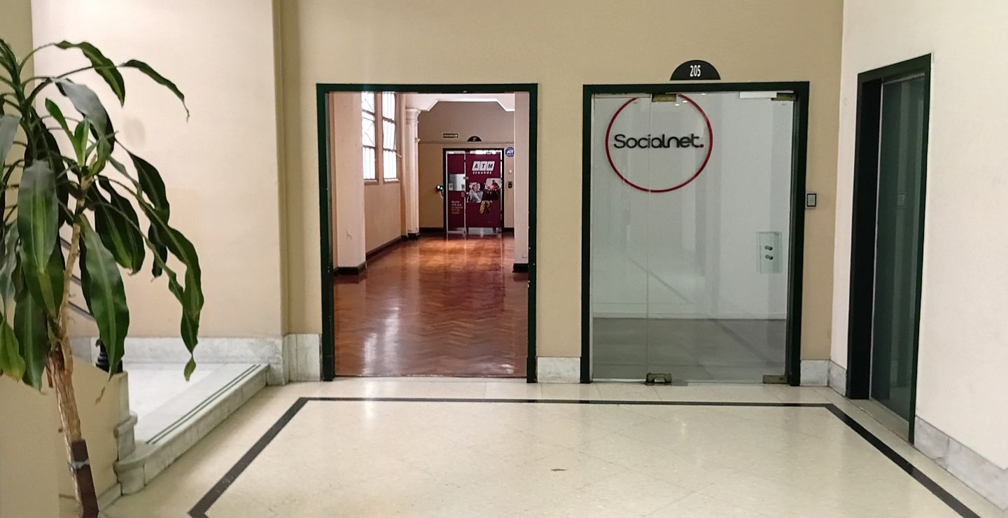 ALQUILER DE OFICINA EN Capital Federal - Retiro - 31