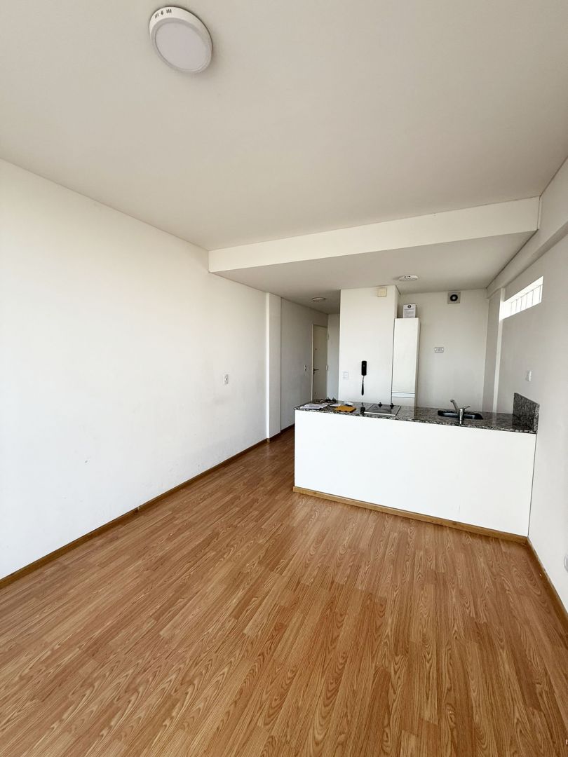 Departamento en Bernardo de Irig 1300