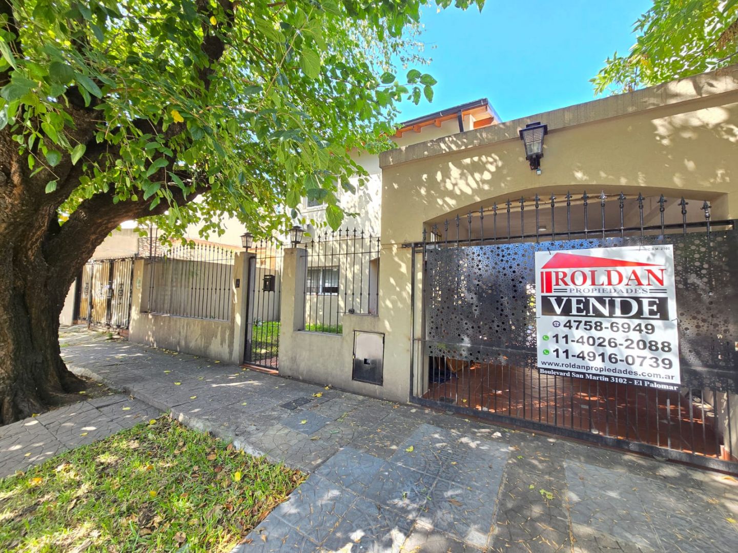 Casa en venta Ciudad Jardín Lomas 6 ambientes