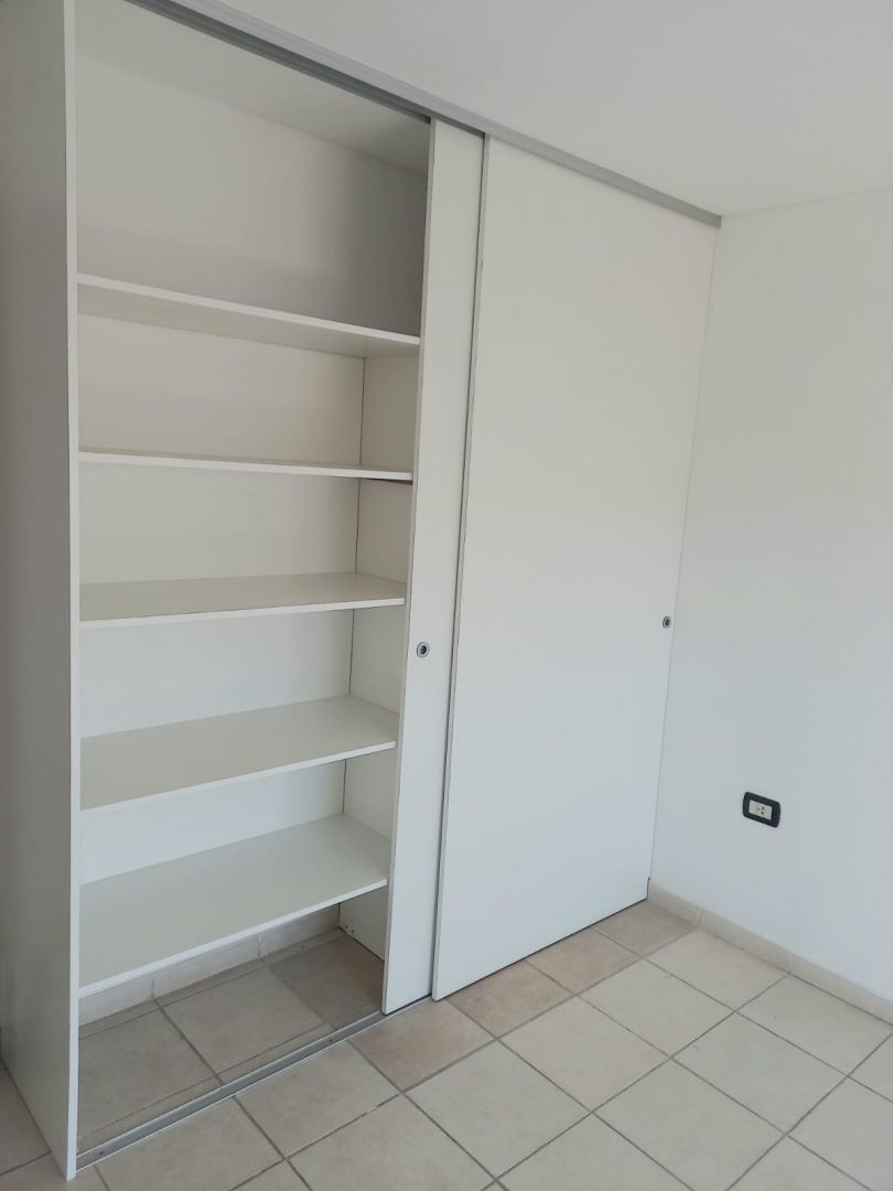 Departamento en Venta en Moron, G.B.A. Zona Oeste