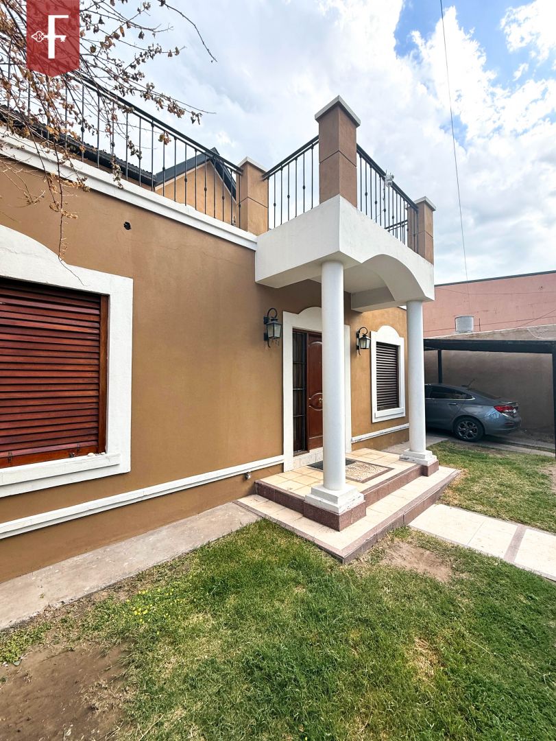 VENTA DE CASA EN San Luis - 1