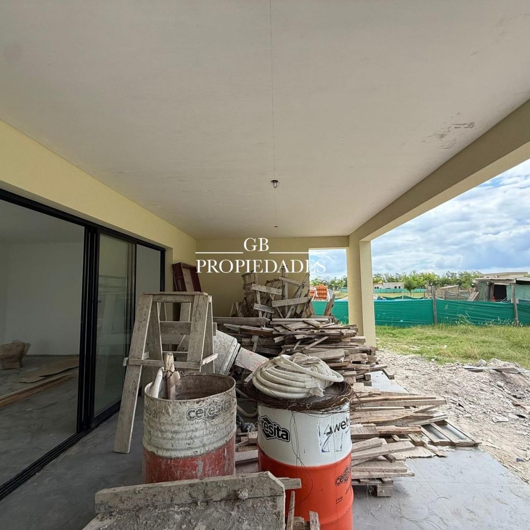 VENTA DE CASA EN Pilar - Santa Sofia - 25
