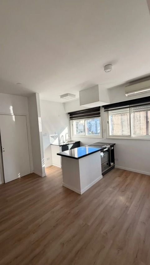 Departamento en Sarmiento 1400