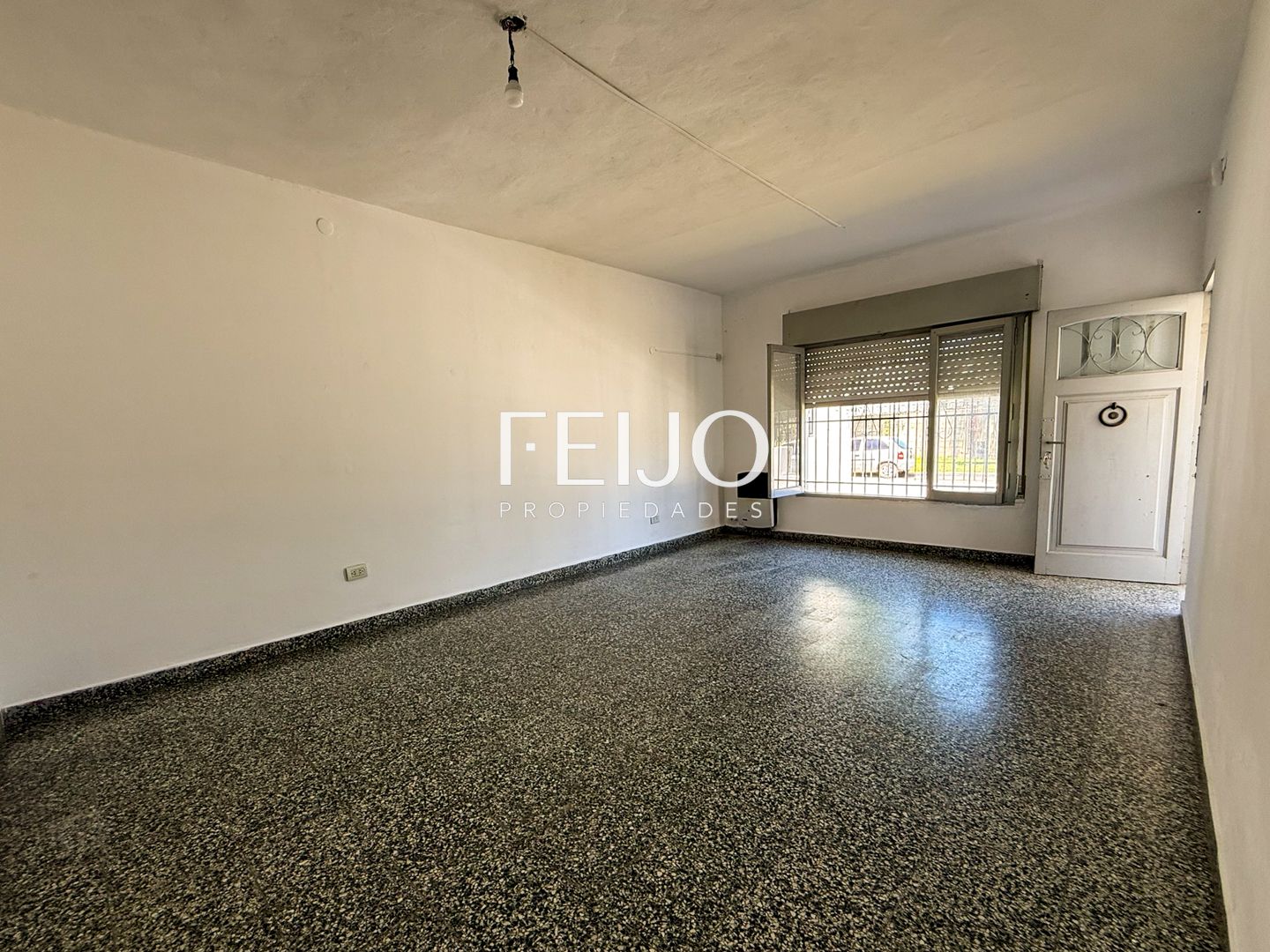 ALQUILER DE CASA EN Florencio Varela - 21