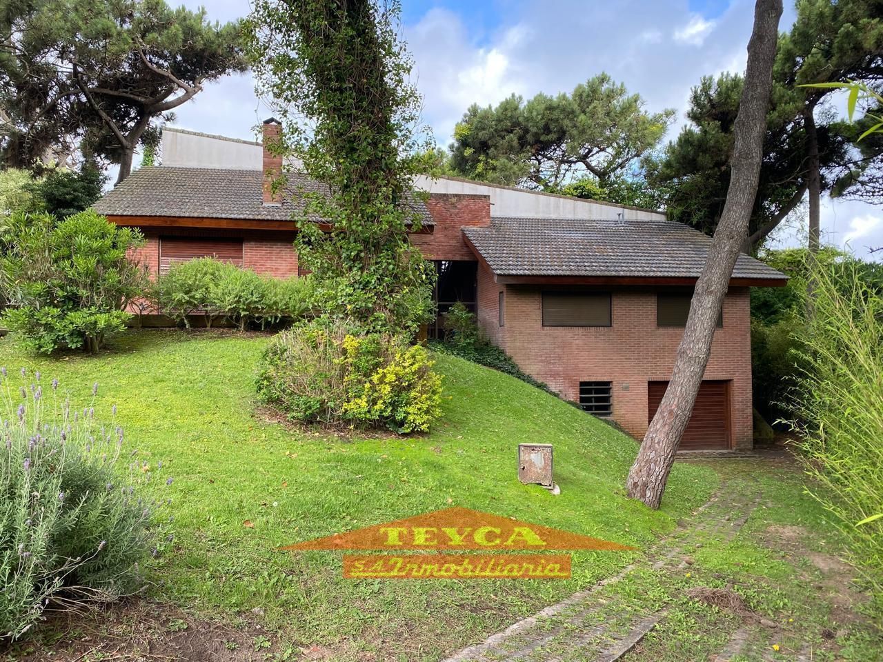Casa en venta Lasalle 4 ambientes