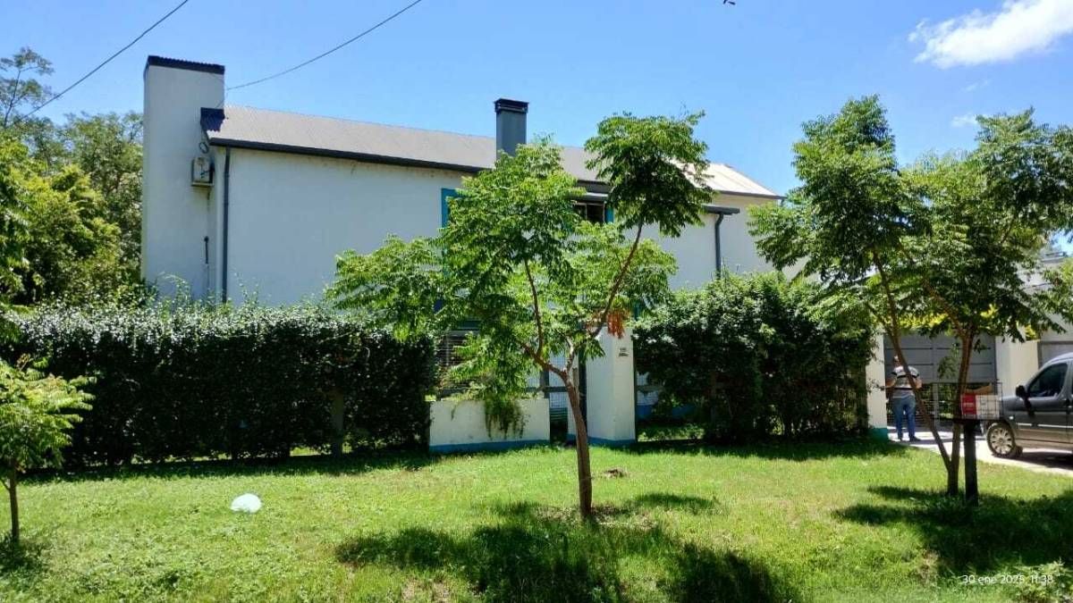 Casa en venta 4 ambientes