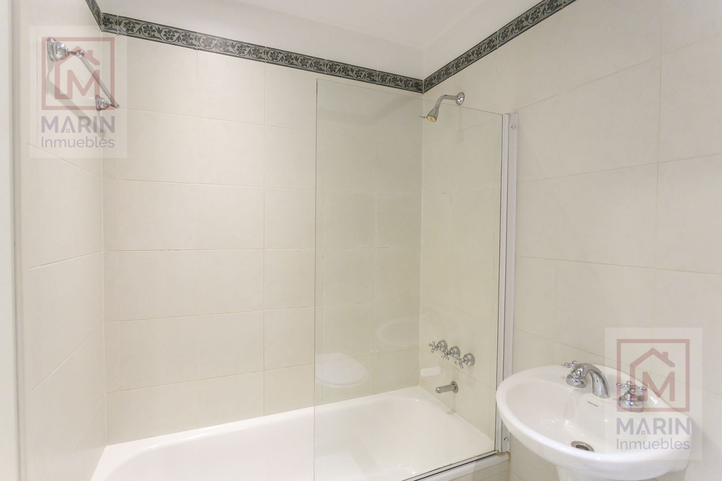 VENTA DE CASA EN San Isidro - Martínez - 36