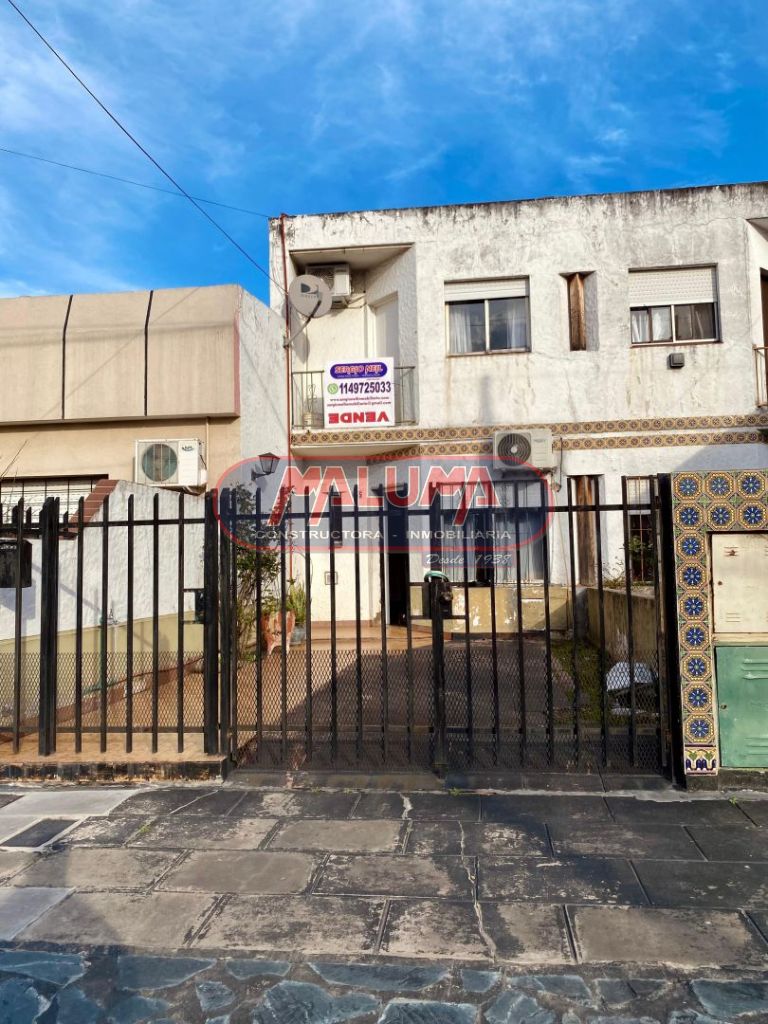 Departamento en Rauch 600