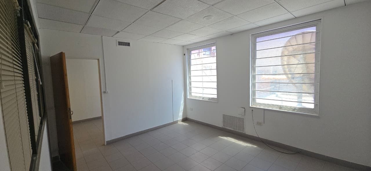 VENTA DE OFICINA EN Neuquén - 10